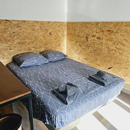 ואלנס Le Studio De Max - Terrasse Et Parking מראה חיצוני תמונה