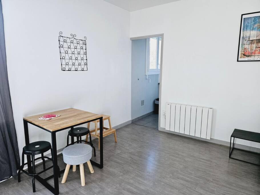ואלנס Le Studio De Max - Terrasse Et Parking מראה חיצוני תמונה